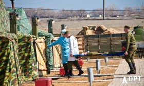 Военные палатки и полевой медицинский пункт от НПФ ОРТ на полигоне Ашулук